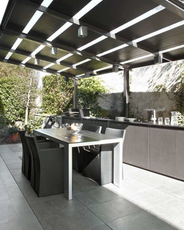 terrassenüberdachung bauen stahl schwarz outdoor küche