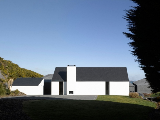 umbau-eines-wohnhauses-irland-kueste-Níall-McLaughlin-Architects