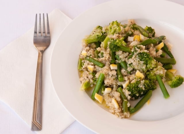 salat-quinoa brokkoli-kochtipps für gesunde-ernährung plan tipps