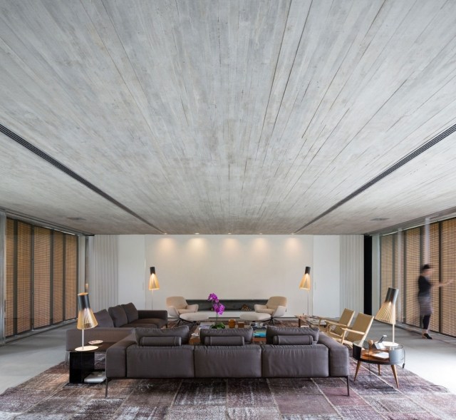 Sofa-Set im Wohnzimmer Design ideen schiebetüren Zugang-zum Garten-P-House