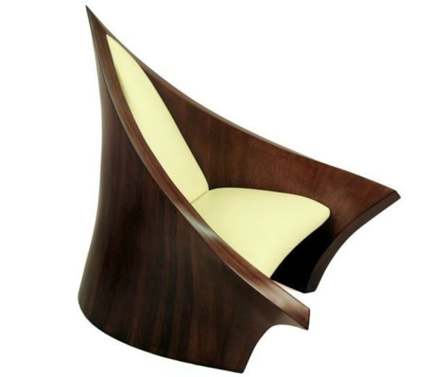 Sitzkissen dunkle Holzfarbe moderne Möbelstücke vorne
