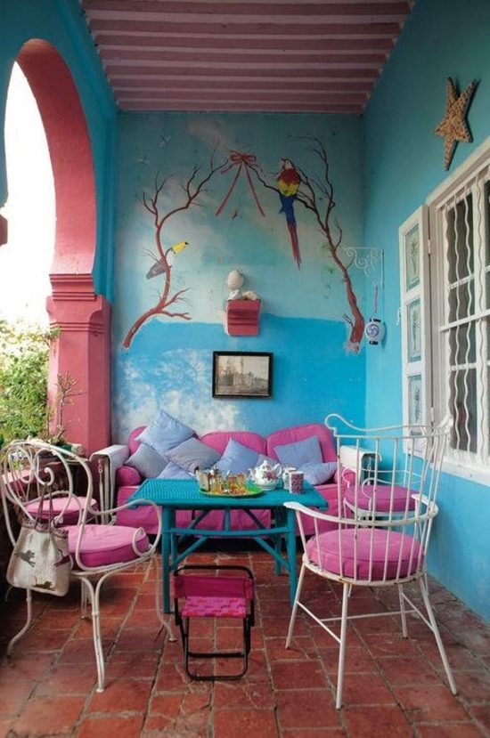 Ideen für Balkon farbig rosa blau romantisch
