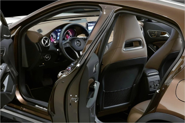 Mercedes GLA innenraum qualität material