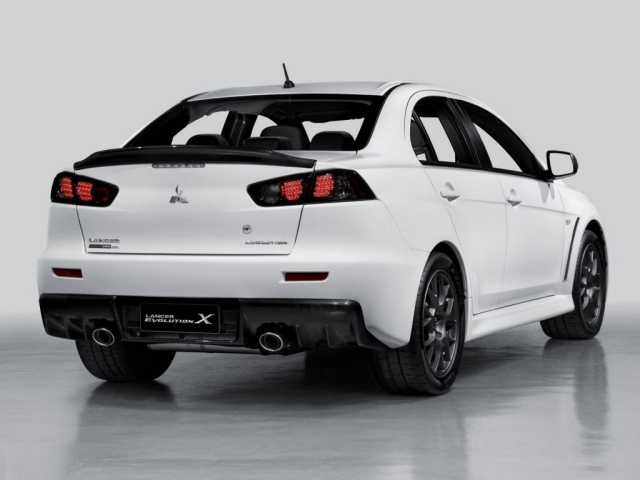 Mitsubishi Lancer Evolution X 2014 rücksicht