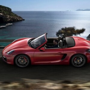 Porsche-Cayman-GTS-und-Boxster-GTS-2014-autobahn-fahren-rot