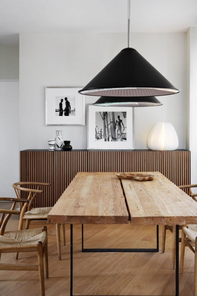 Massivholztisch Speisezimmer Design-Schwarze Leuchten schwarz stehlampe sideboard