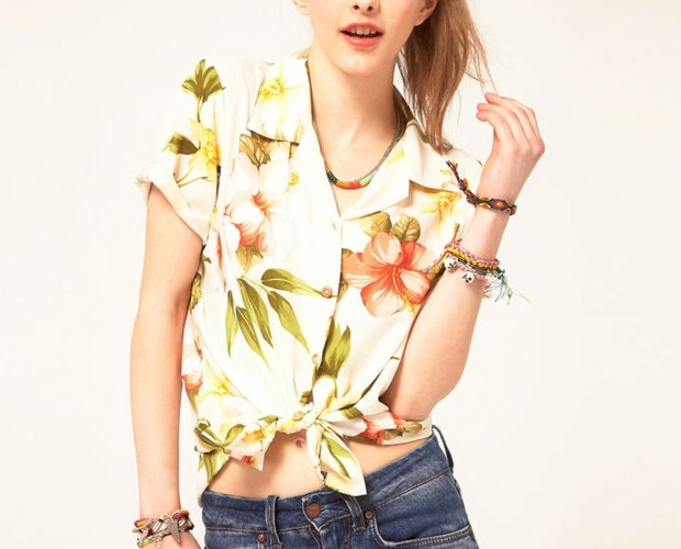 Sommer Trends 2014 verspielte Bluse romantische Blumenmuster Jeans