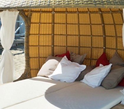 Tagesbett Lounge Möbel Garten Bett Polsterung Sonnenschutz Dekokissen