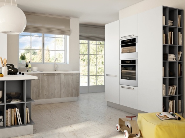 Küche weiße Einbauschränke Großfamilie Wohnraum planen