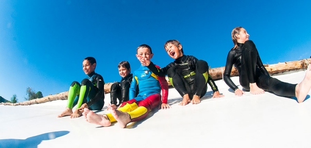 Wellen pool ideal für Kinder-Surfunterricht wassersportarten-entwicklung