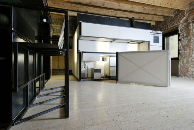 designer wohnung modern-rustikal wohnküche-hi tech ausstattung unterschranktür mit gelenk