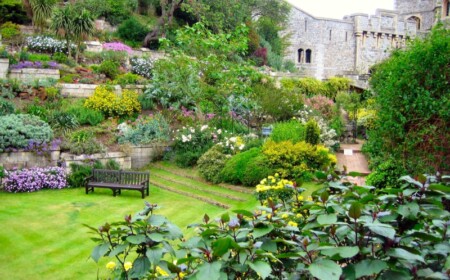 garten am hang gestalten romantisch design terassen rasen sitzbank