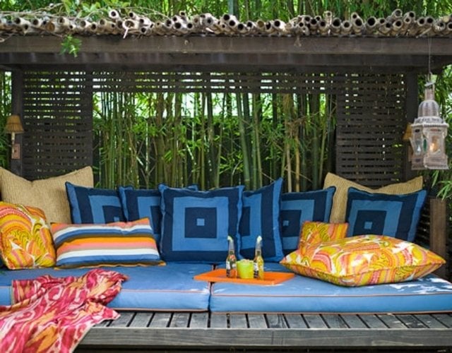 garten terrasse bohemian style kissen bambus sichtschutz