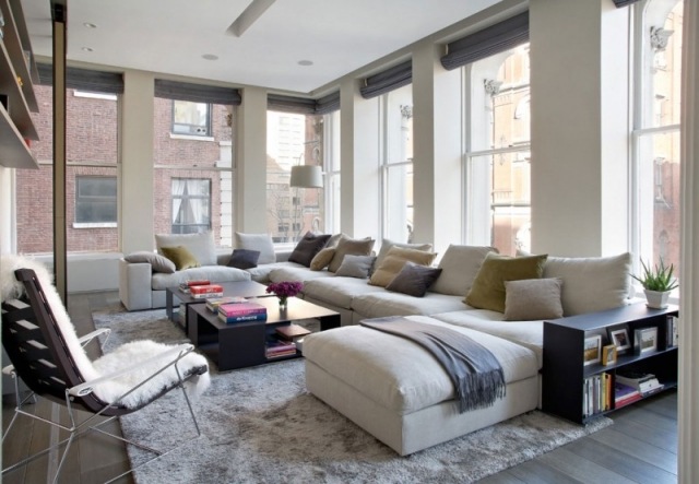 sitzmöglichkeiten wohnzimmer couch gemütliche stadtwohnung-einrichtungsideen shaggy teppich