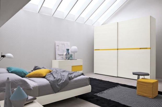 jugendzimmer schlafzimmer mit dachschräge einrichtung ideen schrank-weiß-gelbe-akzente