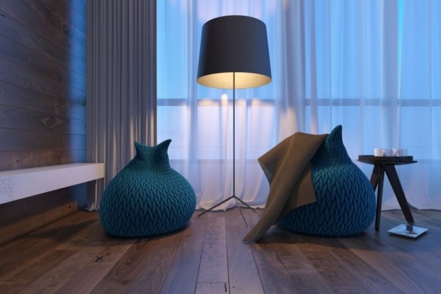 leseecke gemütlich dielenboden sitzsaecke blau stehlampe