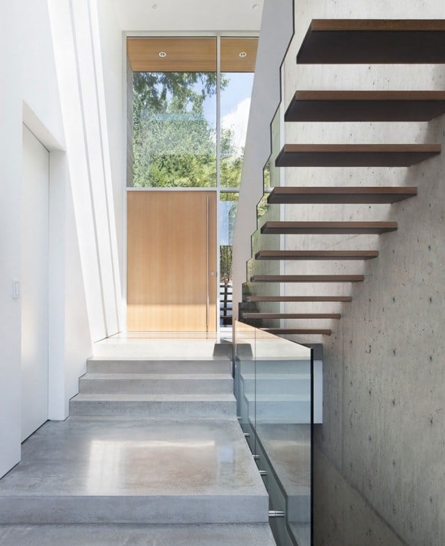 modernes haus hang innen polierter betonboden treppe