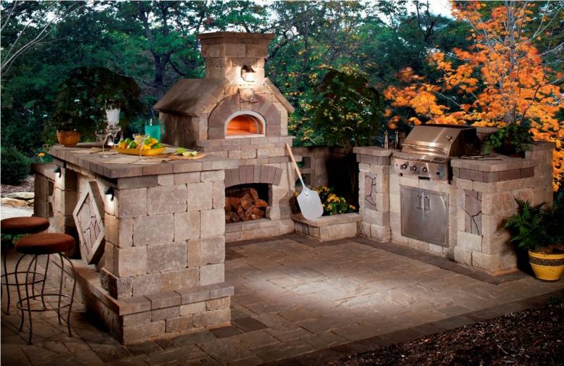 outdoor-küche für die terrasse klein ofen pizza stein bar theke grill barhocker
