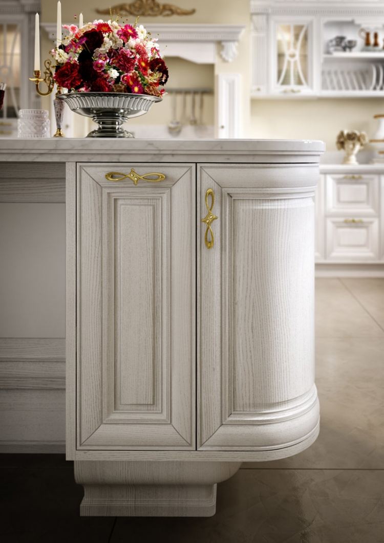 traditionelle-holz-kuche-cucine-lube-luxus-weiss-gold-detail-modell-Pantheon