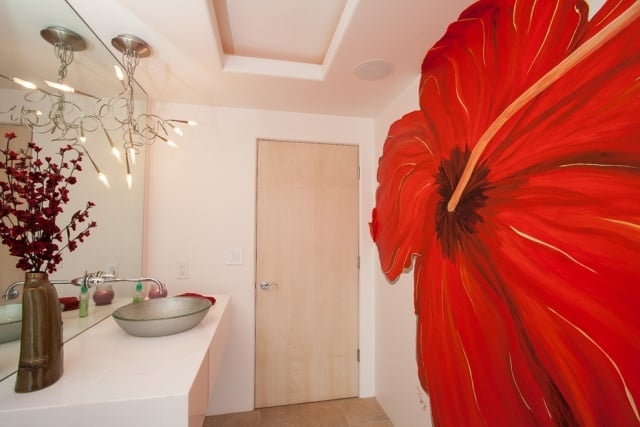 Trends 2014 für das Badezimmer florale wanddeko rote blume