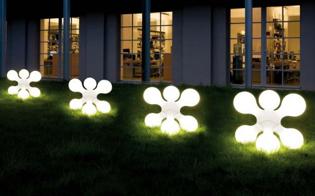 Stromkosten sparen Ideen LED Beleuchtung Garten Rasen Tipp 3