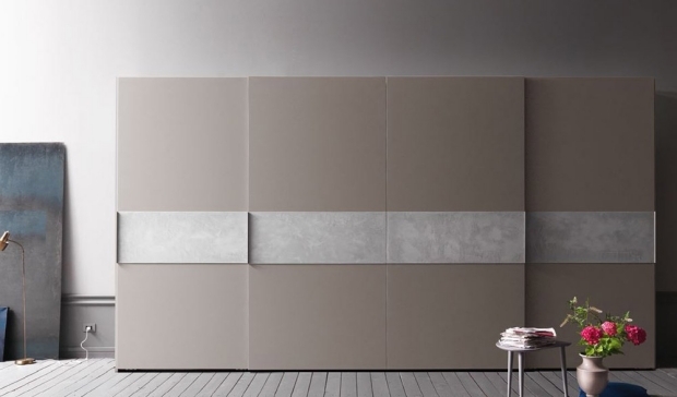 schiebetürenschrank dekorative streifen-kante marmor-effekt