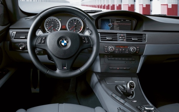 BMW E90 Coupe innen schwarz Anblick innen