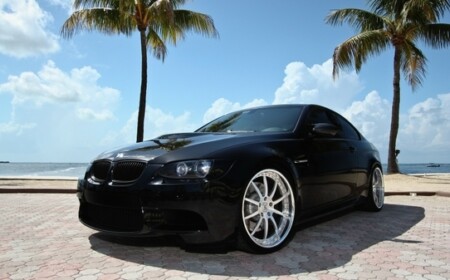 BMW M3 E92-schwarz-sport-seitlich-Reifen