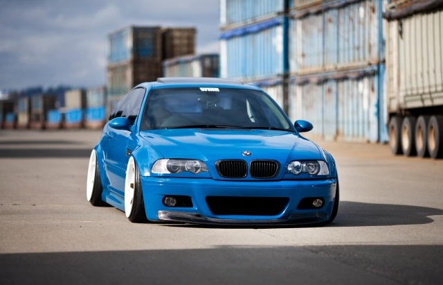 BMW-e46-blau-vorder-seite-scheinwerfer