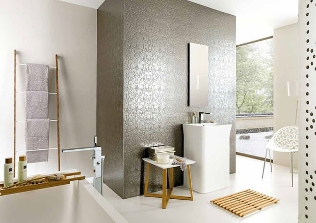 Design-Badezimmer-Ideen-Wand-Gestaltung-fliesen-metallik