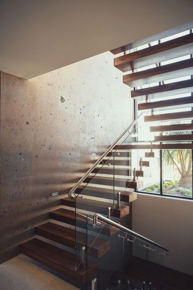 Innenarchitektur Treppe Sichtbeton Wand Gestaltung Glas Metal Geländer