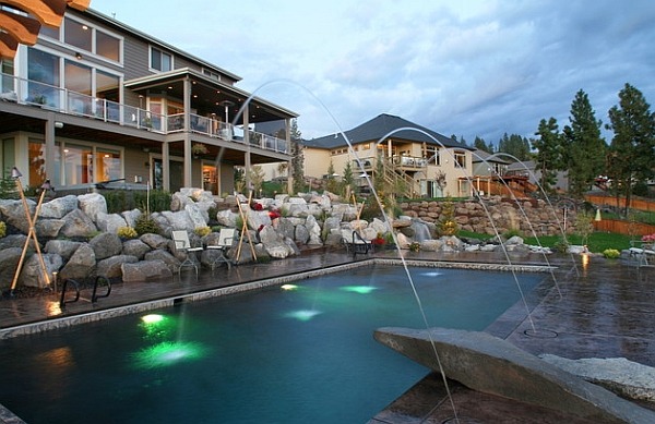 Haus mit Pool-Wasserspiele effekte Beleuchtung tiki-fackeln