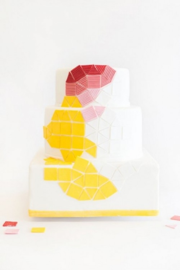 Torte- Hochzeit -dreistöckig-gelb-rot