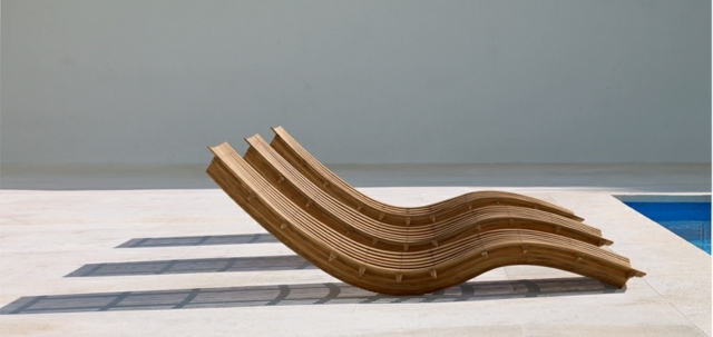Holz Stuhl ergonomische Konstruktion bequeme Rückenlehne hochwertige Designer Möbel