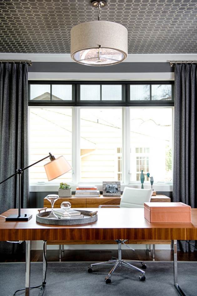 Innendesign-Ideen-für-Home-Office-Holz-Schreibtisch-Lampe-mit-bewegbarem-Arm