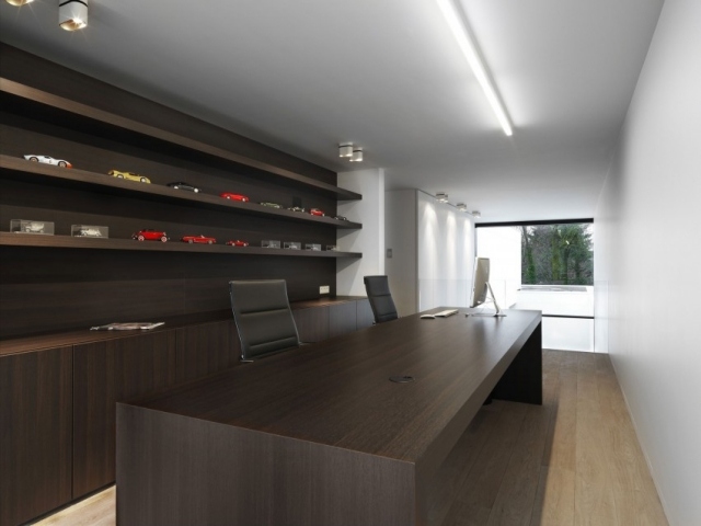 Kabinett Design-Möbel-Holz Maserung Lederstühl deckenlampe neonlicht
