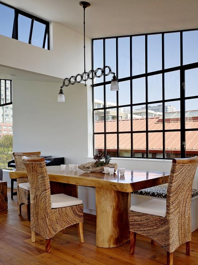 Küche-mit-Essbereich-Fensterbank-Sitzkissen-moderne-Muster-Naturholztisch-rustikal