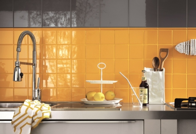 Küchenrückwand-gestalten-italienische-keramik-wandfliesen-unicucttl