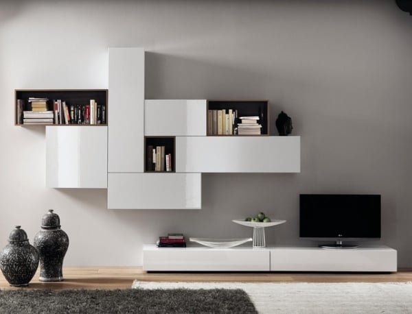 Moderne-Wohnwand-TV-Lowboard-Abteile-Hängeschränke-Holz-matt-hochglanz-lackiert