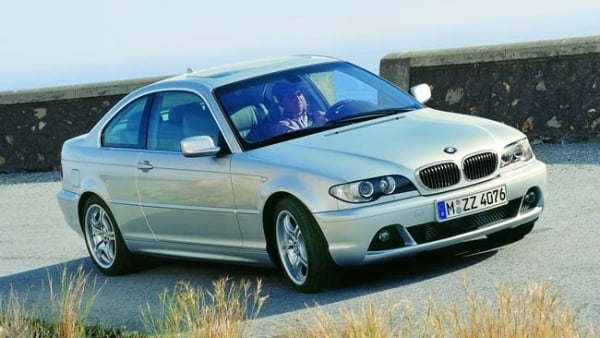silber-Gebrauchtwagen-unterwegs-BMW 3er Serie 1998 2005