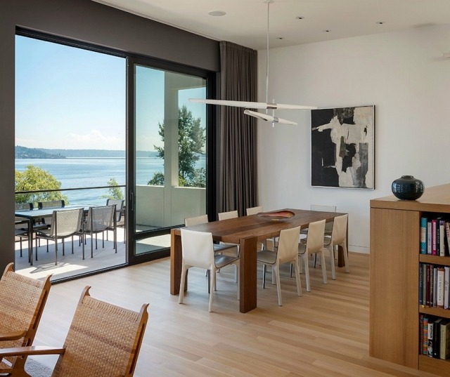 Wohnung-Loft-Stil-Balkon-Möbliert-Essbereich-design-leuchten