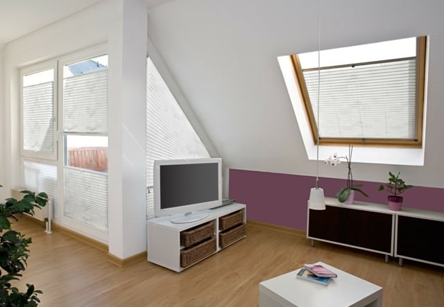 Dachschräge Wandfarbe Fernsehrschrank Sichtschutz Sonnenschutz