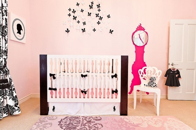 babyzimmer mädchen rosa schwarz vintage deko standuhr silhouette