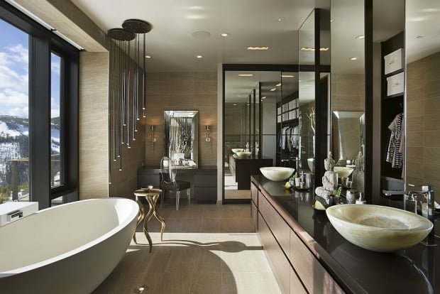 chalet-badezimmer-panoramafenster-aufsatz-waschbecken-ovale-wanne-design-lampen