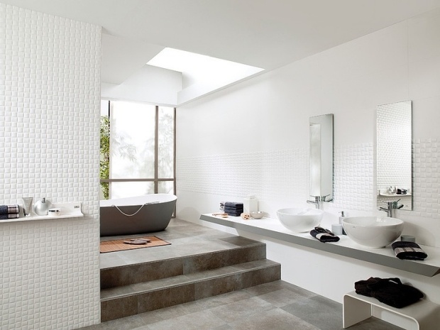 geräumiges-badezimmer-einrichten-mosaikfliesen-3d-optik-weiß-wand-design