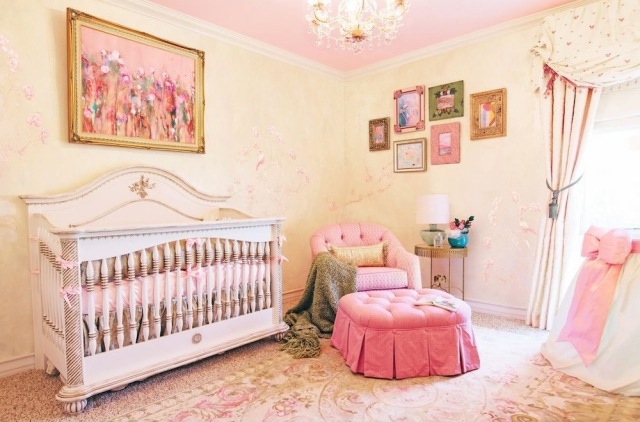 ideen babyzimmer gestaltung deko mädchen rosa hell gelb