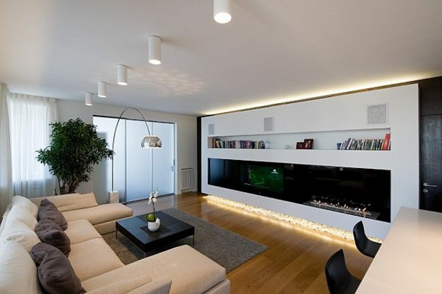 Wohnung einrichten Kamin Beleuchtung LED Sofa Set