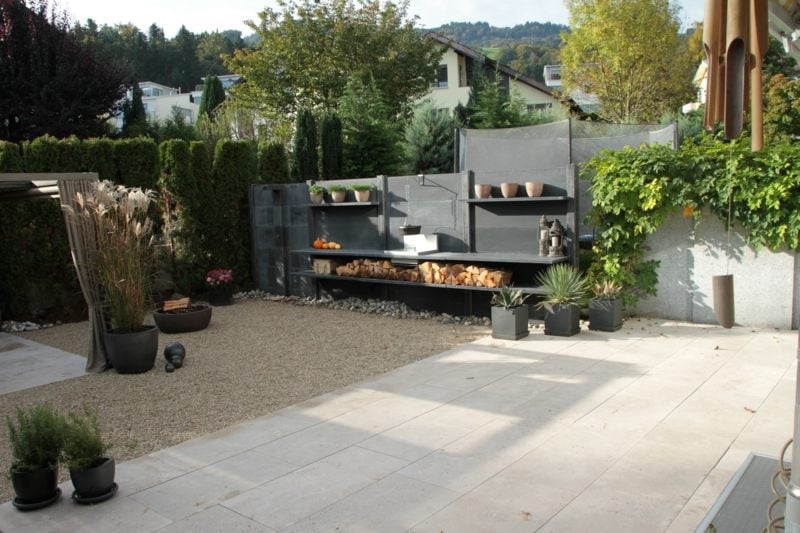 outdoor küche terrasse einrichtung idee regale grau design