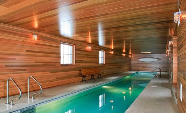 sauna-still-schwimmb-bad-mit-geländern