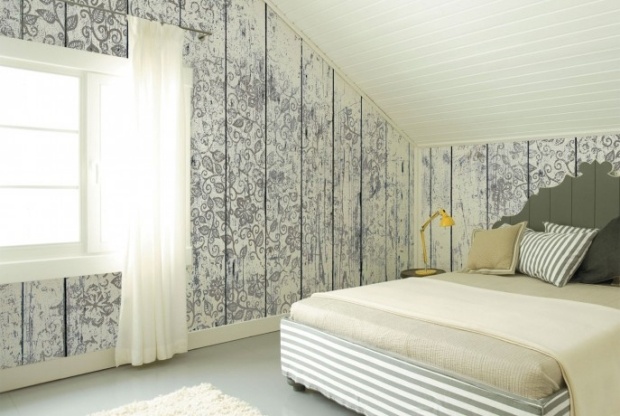 schlafzimmer dachgeschoss einrichten wende mit vinyltapeten-florale motive-grassy-strips
